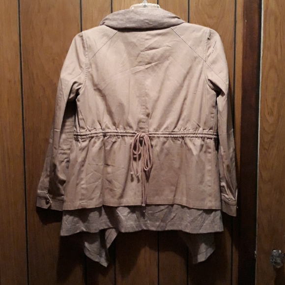 Tan jacket - Picture 3 of 5